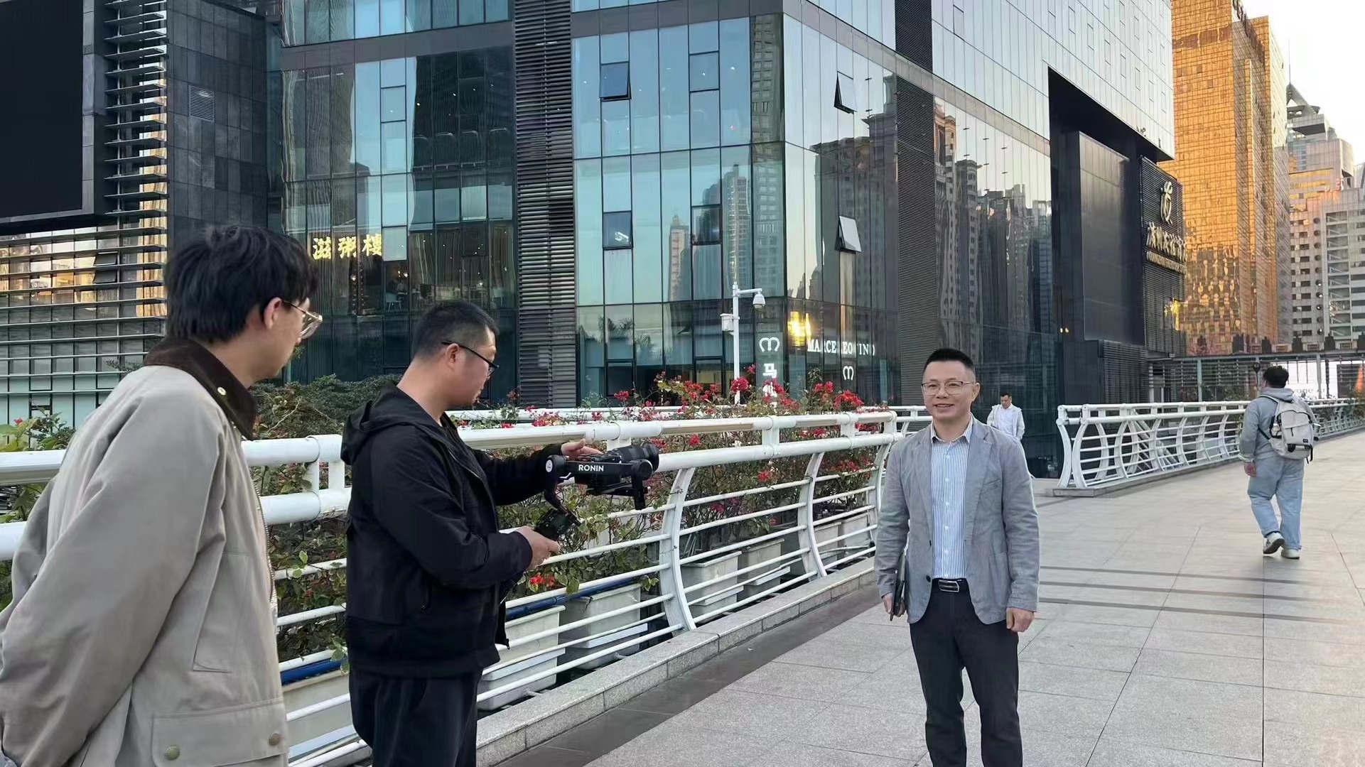 天南海北，順動廣告拍攝老百姓創(chuàng)業(yè)故事
